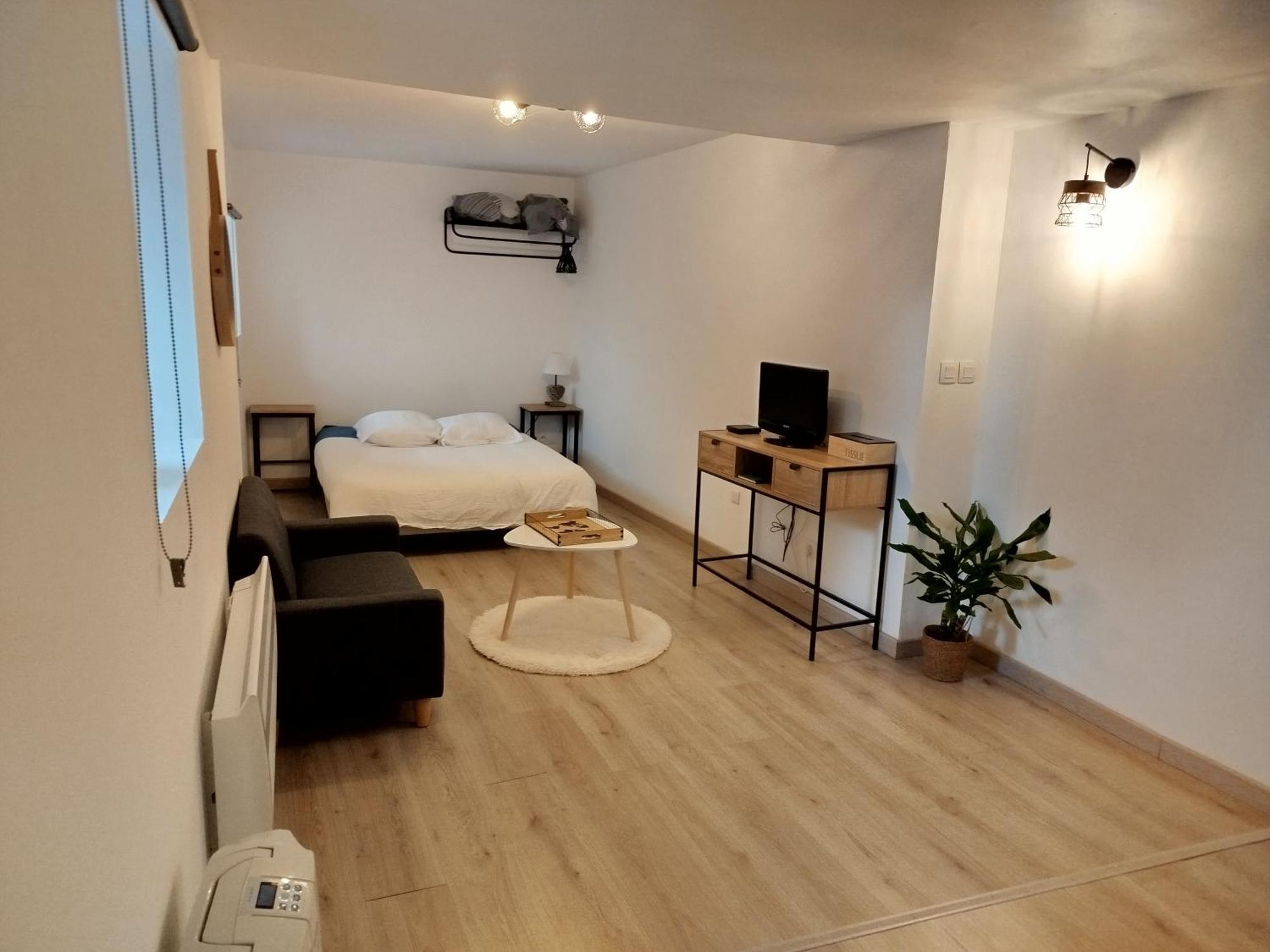 Chez Mathilde, Studio Sur Laval Laval  Exterior photo