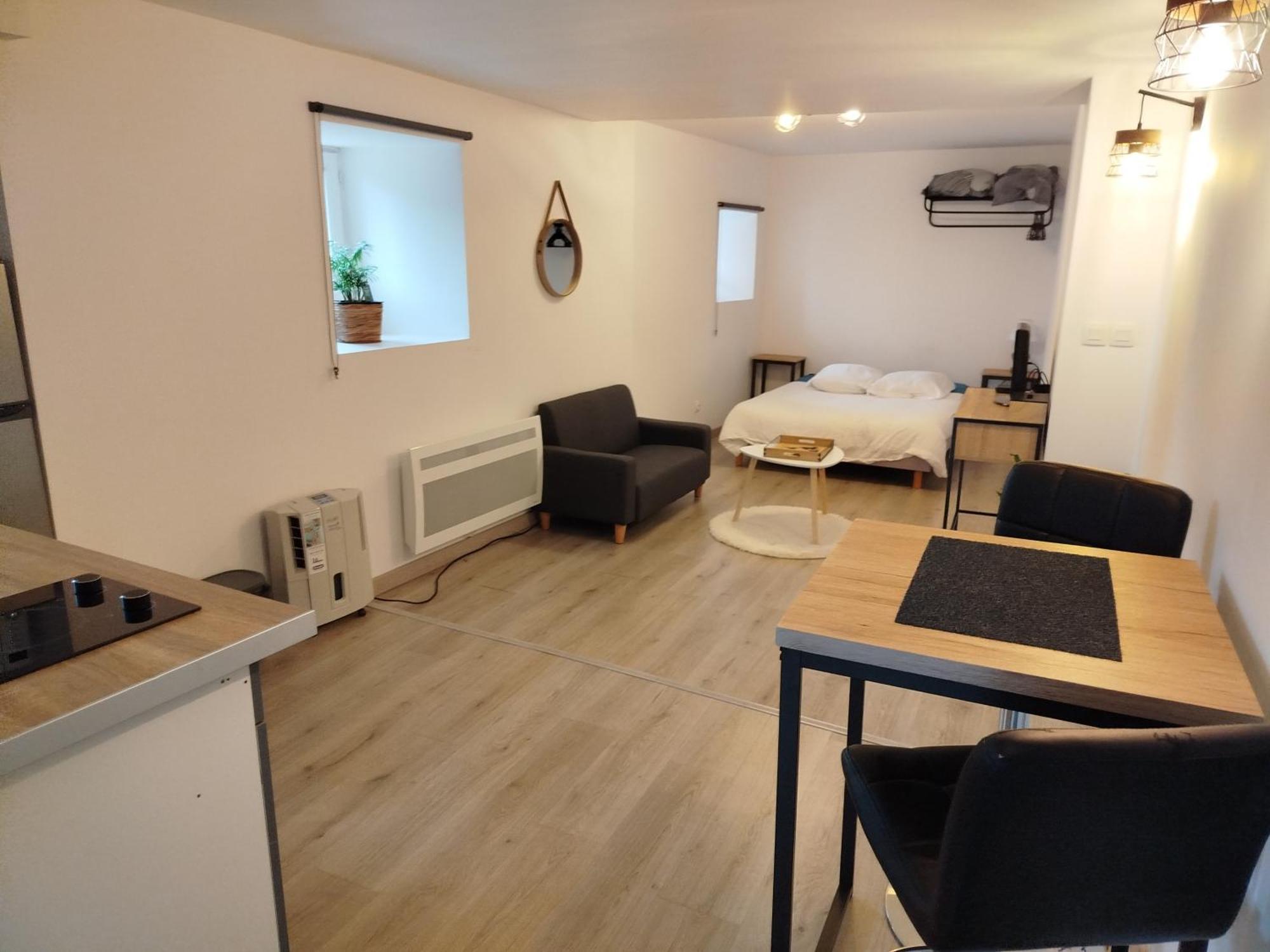 Chez Mathilde, Studio Sur Laval Laval  Exterior photo